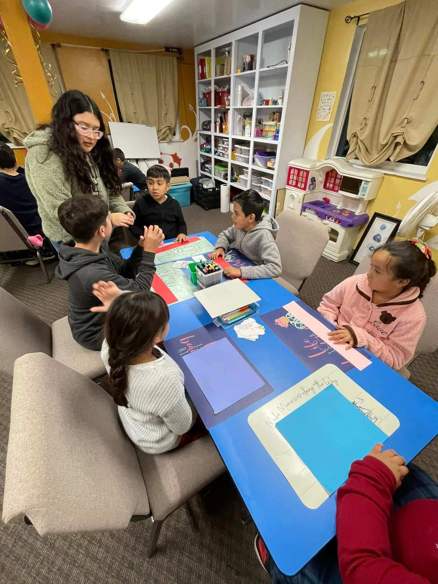 Niños de Casa de Oracion Modesto